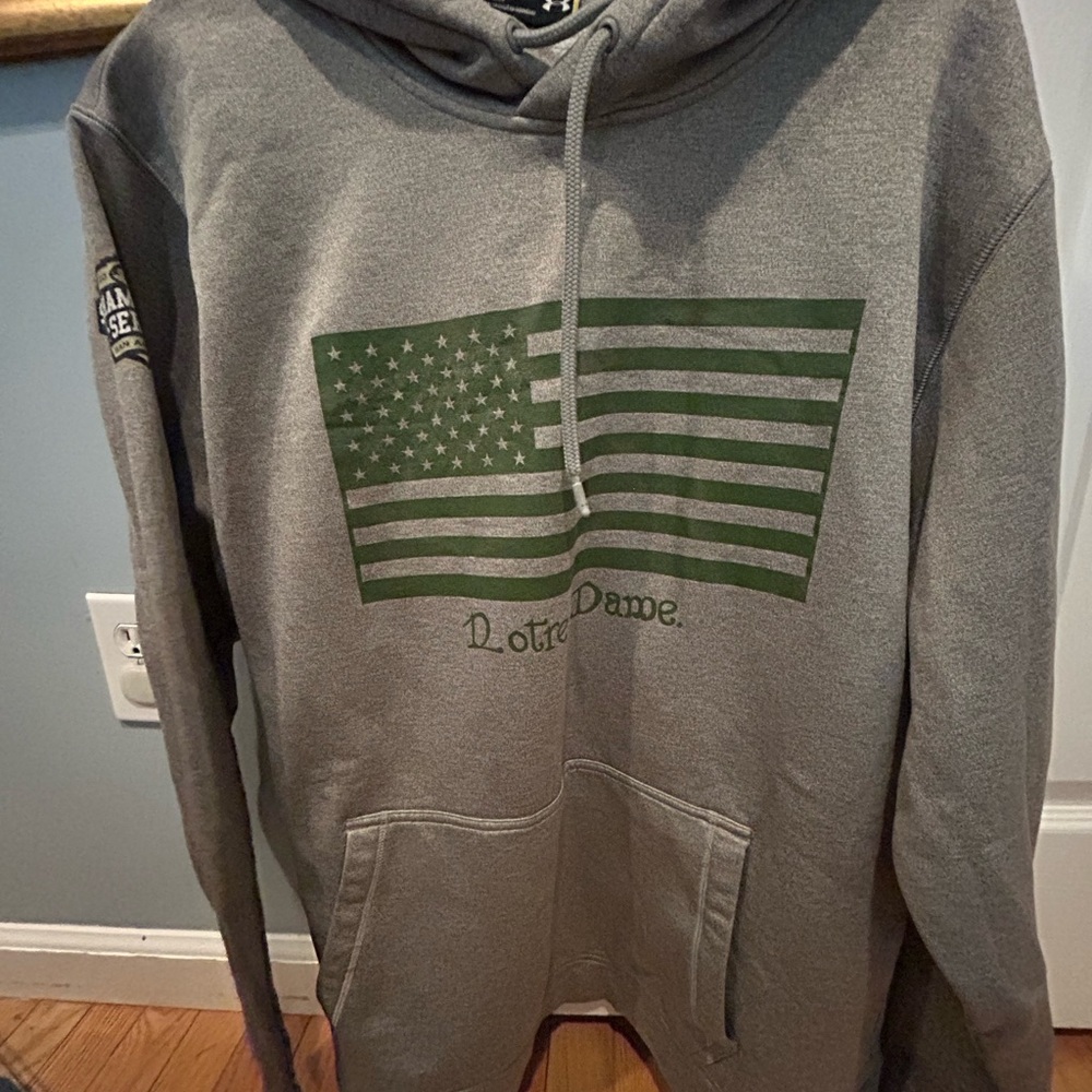 Under Armour Gray and Green Sweatshirt
